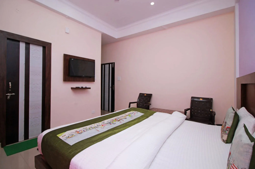 Кангра: Hotel Chandni By OYO Rooms