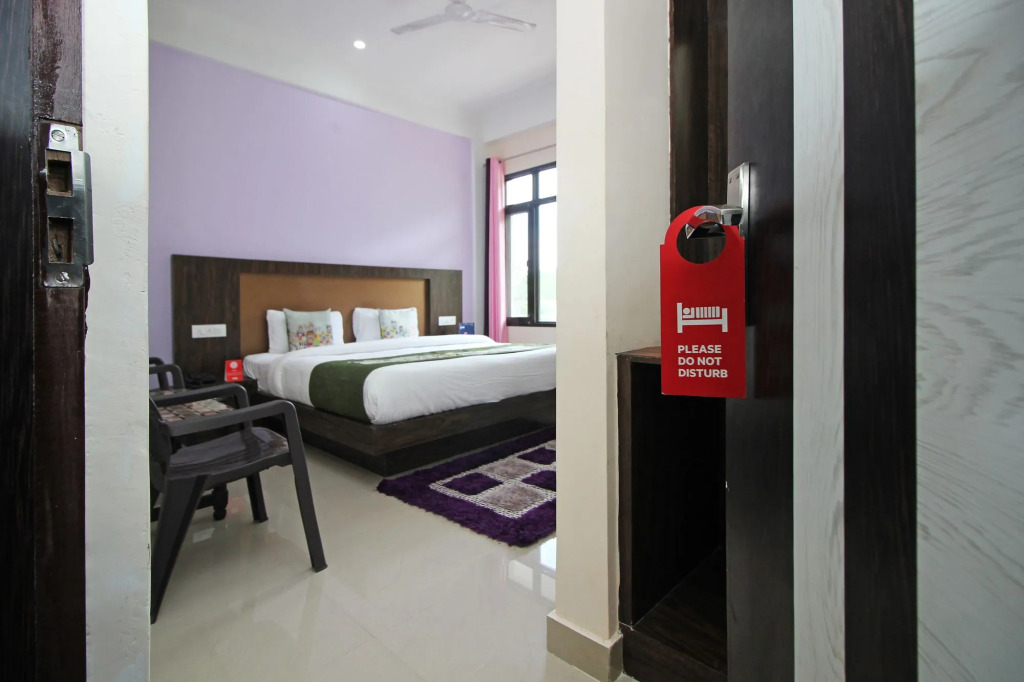 Кангра: Hotel Chandni By OYO Rooms