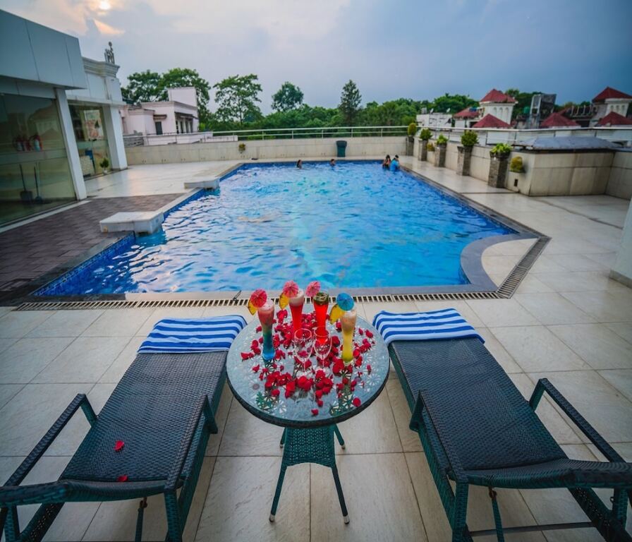 Багдогра: Barsana by Svenska