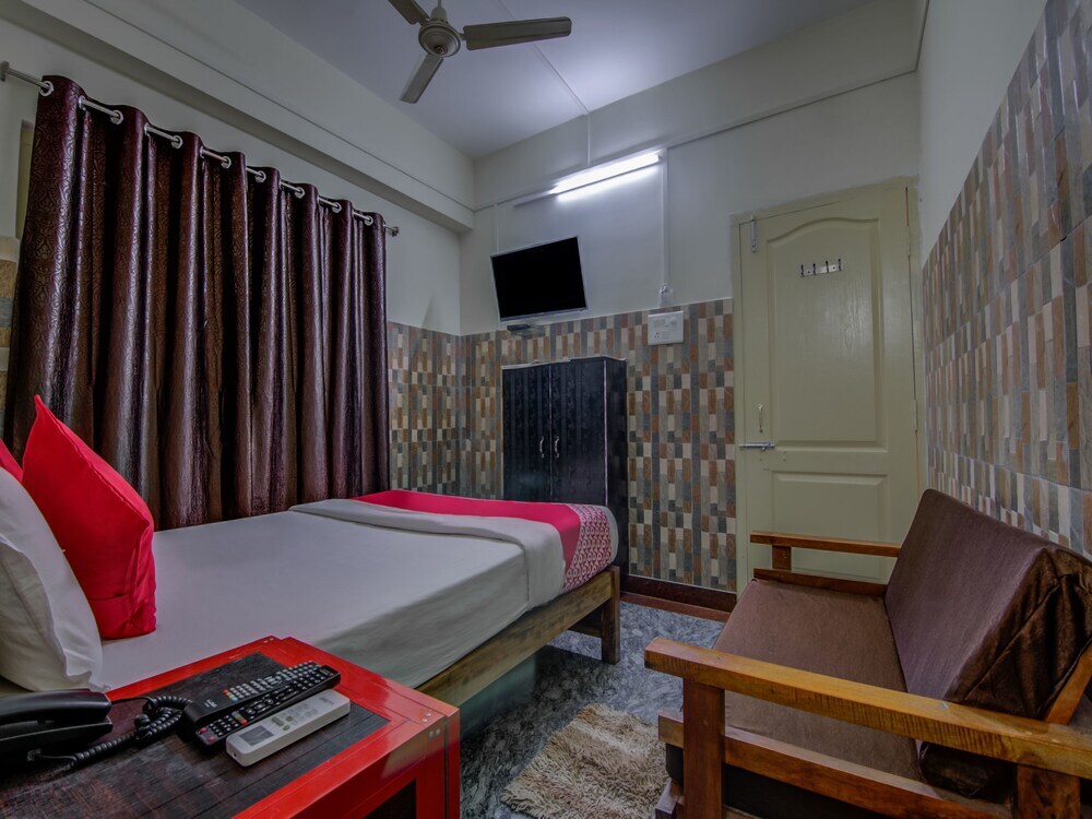 Порт-Блэр: V Knot Residency Hotel