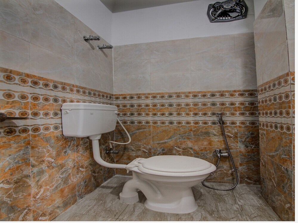 Порт-Блэр: V Knot Residency Hotel