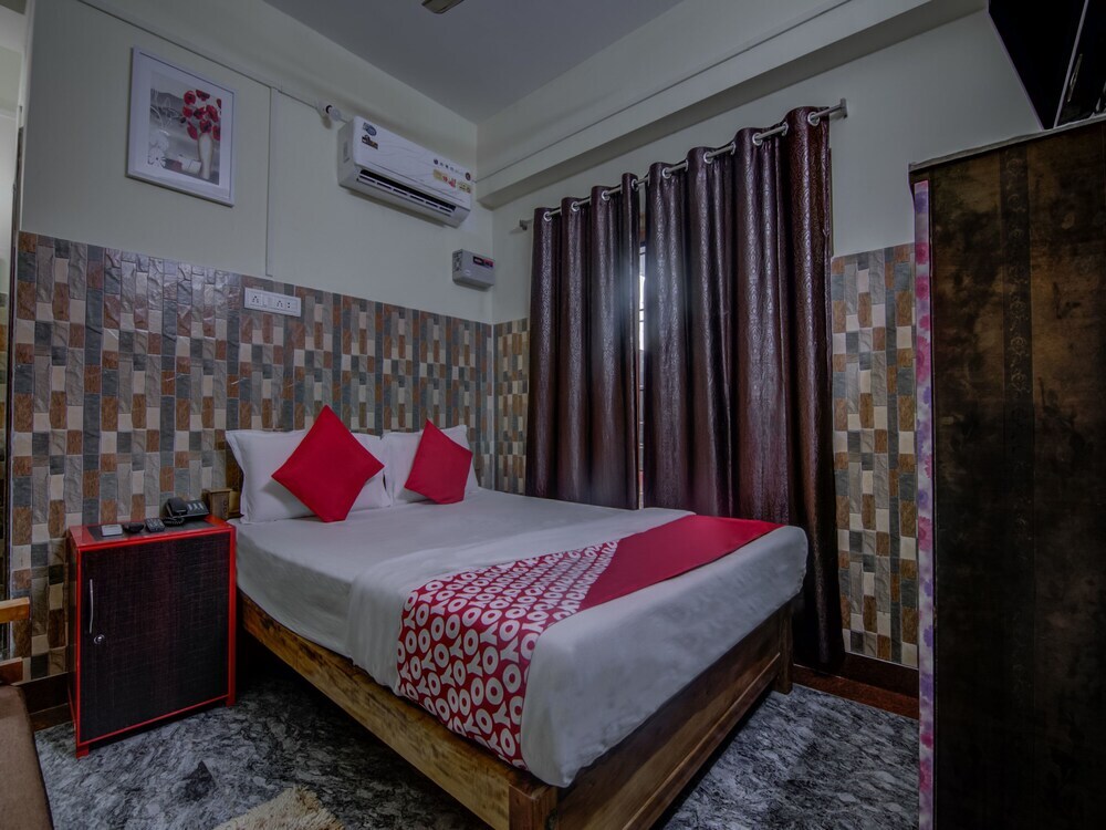 Порт-Блэр: V Knot Residency Hotel