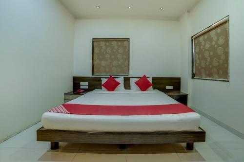 Пимпри-Чинчвад: OYO 1647 Hotel Regent