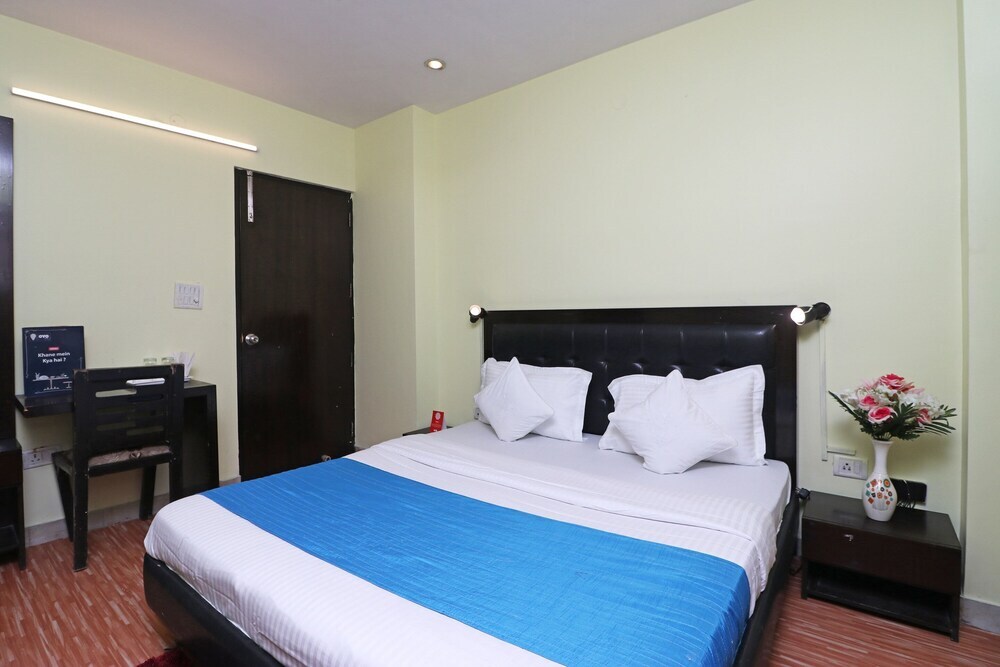 Нойда: OYO 10666 Hotel Star