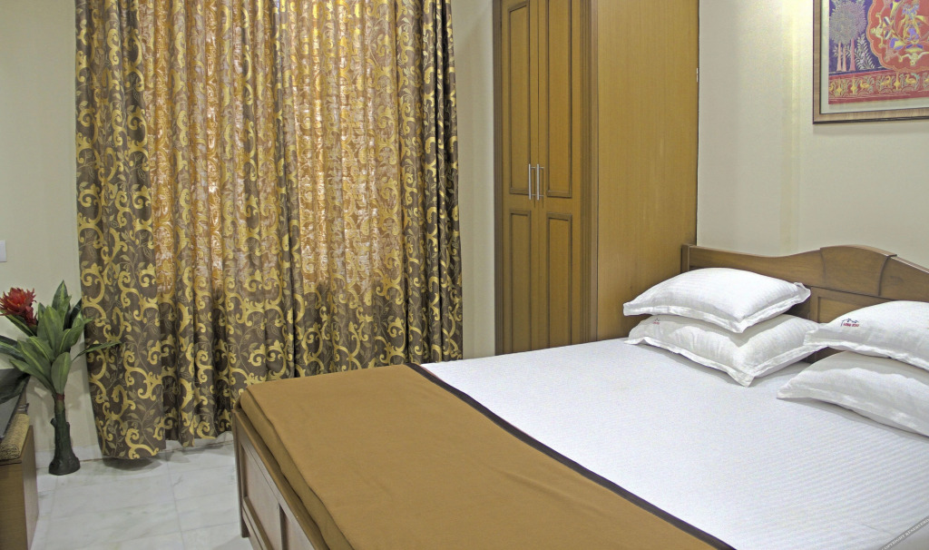 Вадодара: White House Service Apartments