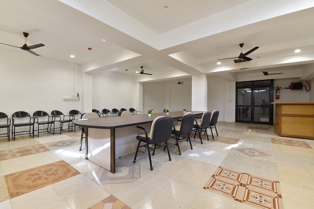 Гандхинагар: Siddharth Corporate By FabHotel