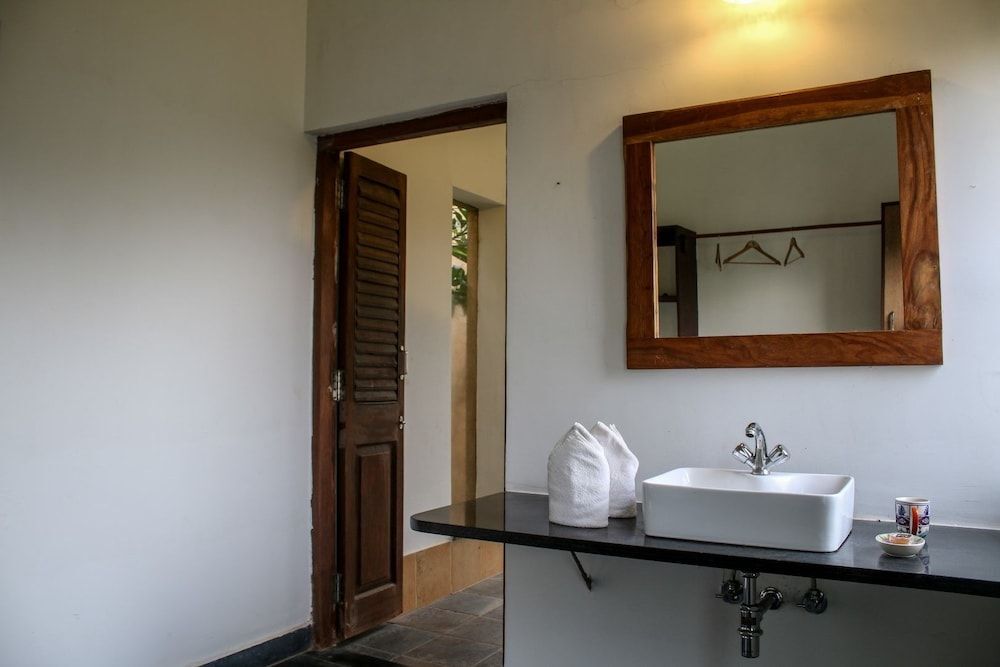 Чимур: Beyond Stay Mahua Tola Tadoba