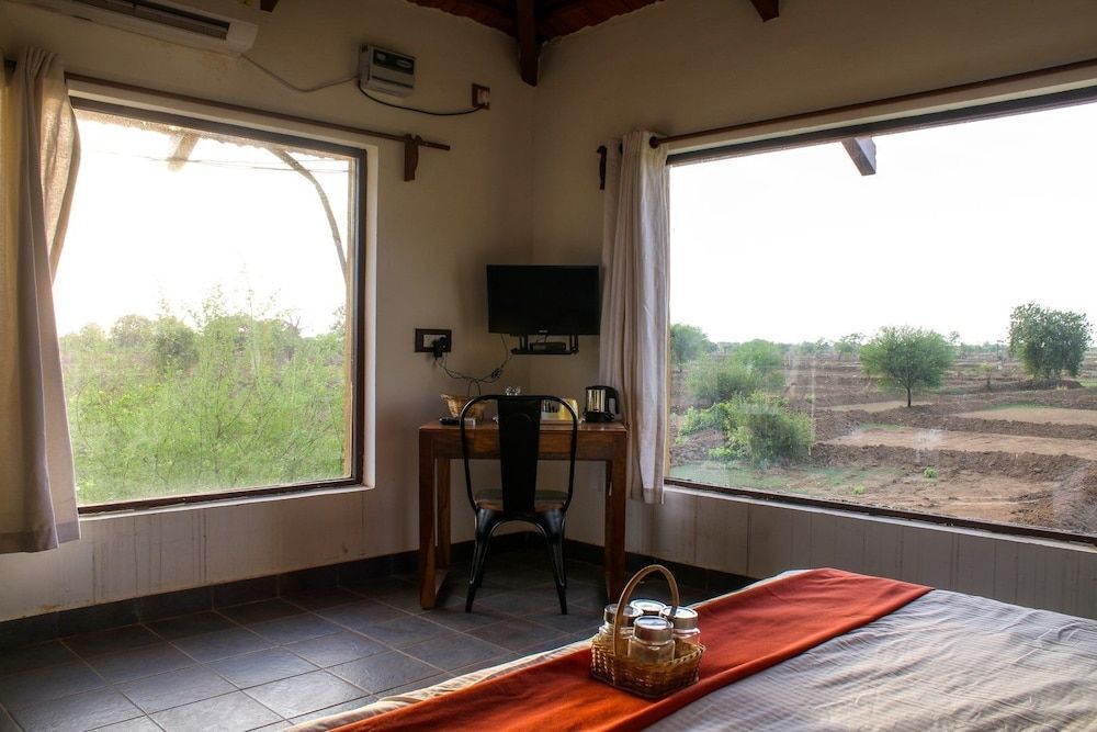 Чимур: Beyond Stay Mahua Tola Tadoba