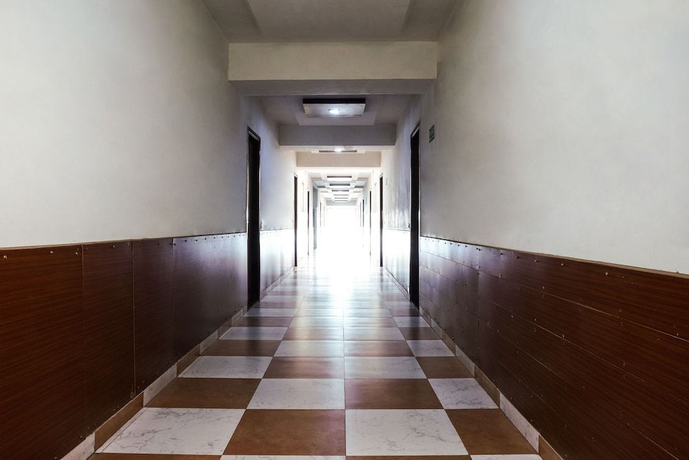 Ханзи: Oyo 18895 Hotel Kartikay Grand