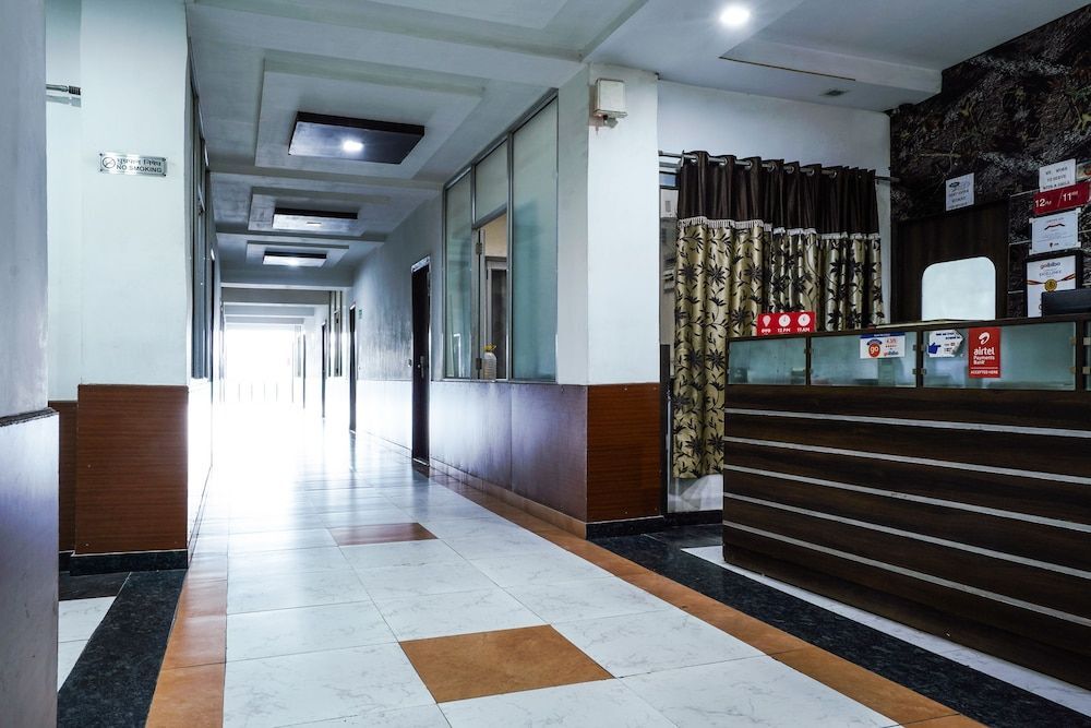 Ханзи: Oyo 18895 Hotel Kartikay Grand
