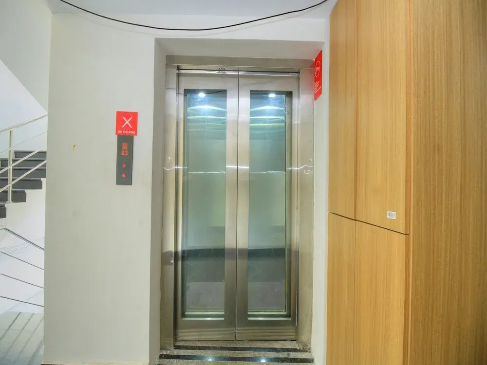 Солагампатти: Hotel Srees by OYO Rooms