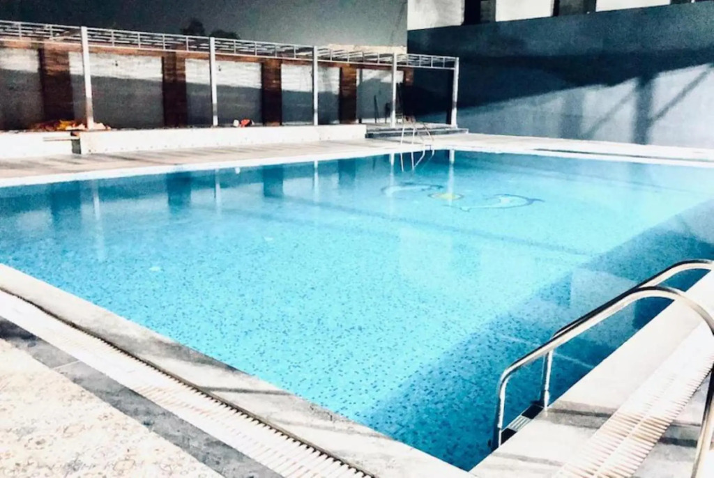 Индаур: FabHotel 7th Cloud AB Road