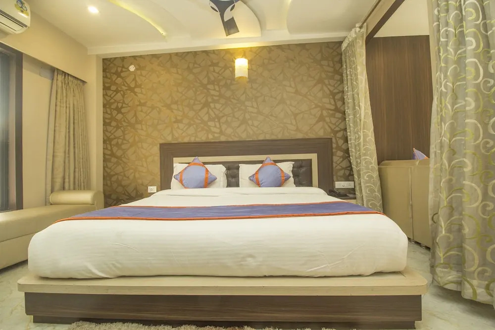 Силигури: Capital O 28319 Hotel Ganayak