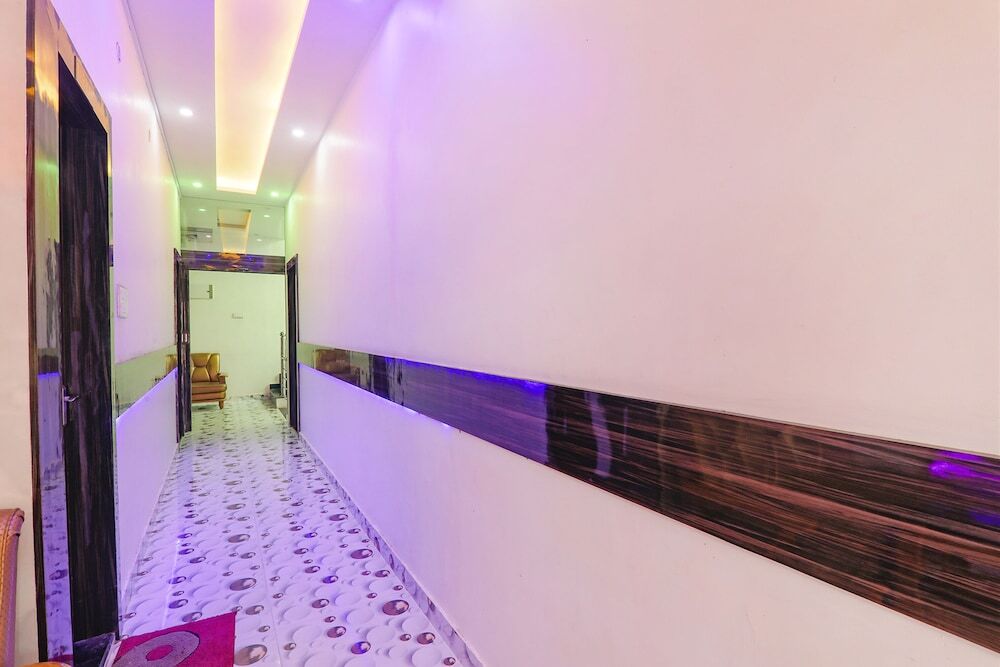 Сарнатх: Lumbini International by FabHotel