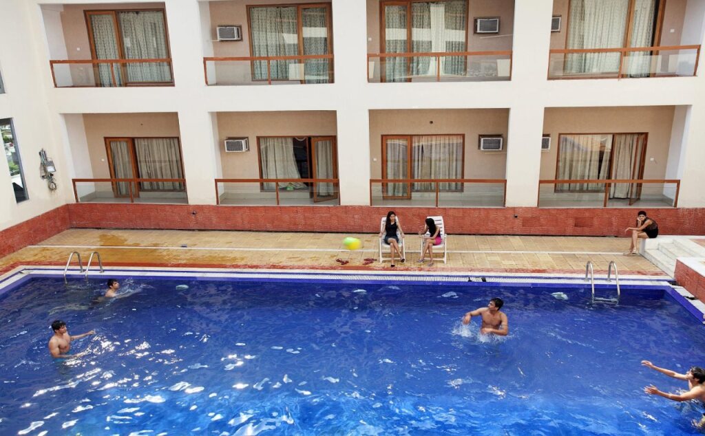 Hotel Kings Crown Resort at Mandarmani — фото 2