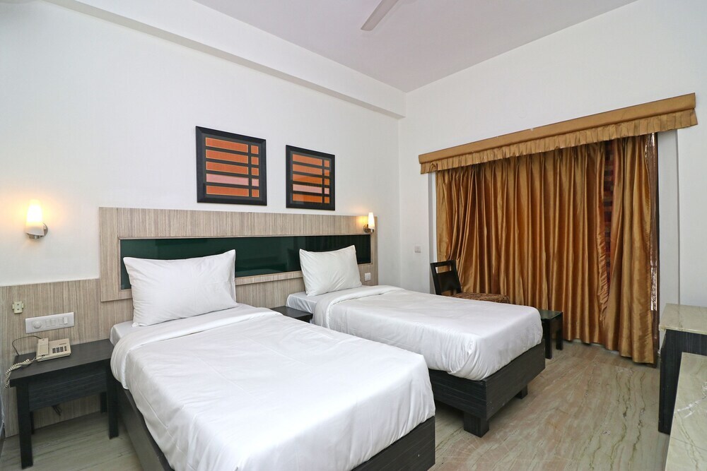 SilverKey Executive stays 18572 Sohna Road — фото 5