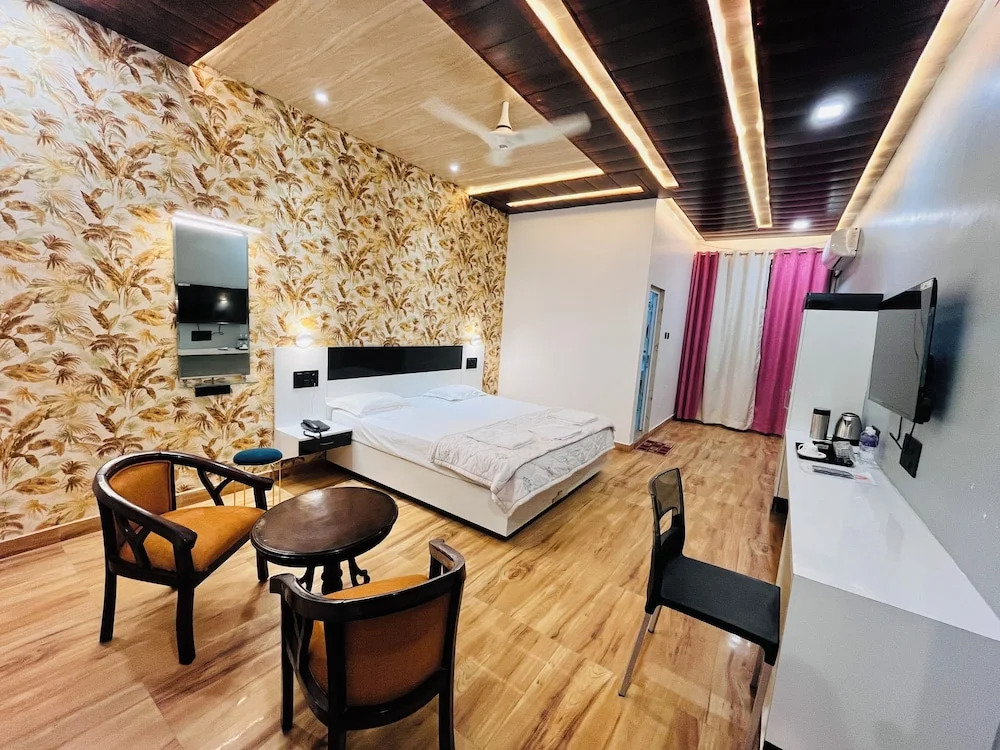 Сарнатх: Hotel Buddha Park Near Sarnath