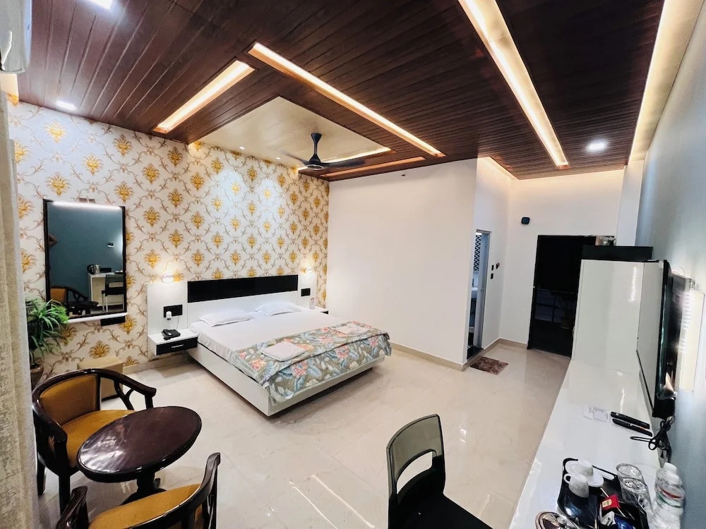 Сарнатх: Hotel Buddha Park Near Sarnath