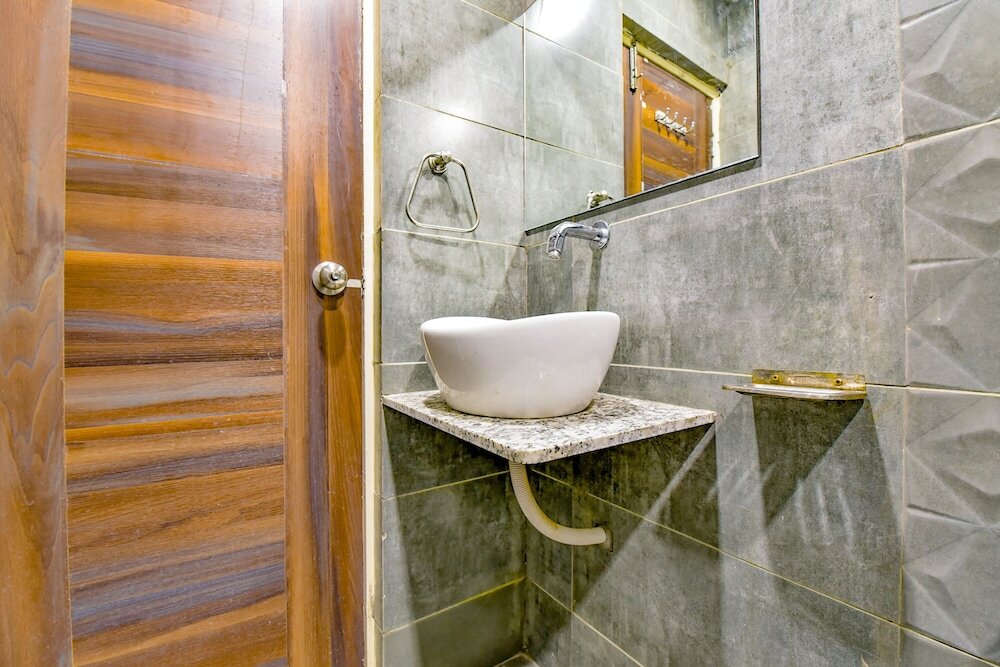 Вадодара: Raj Palace I by FabHotel