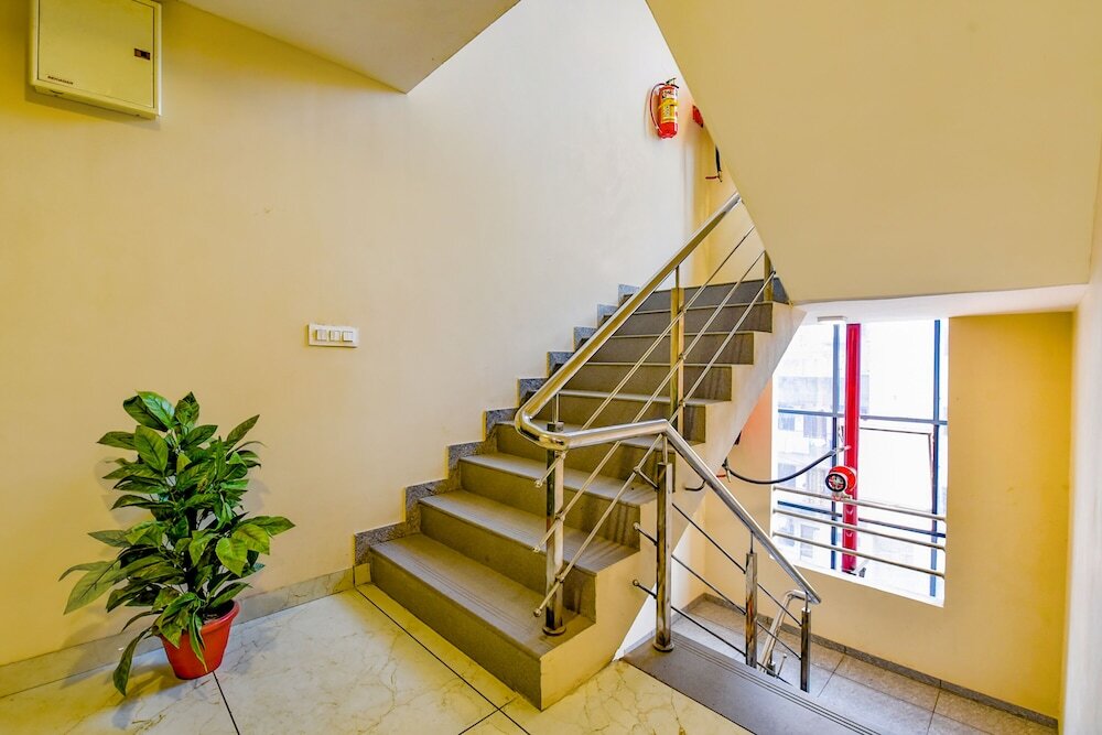 Вадодара: Raj Palace I by FabHotel