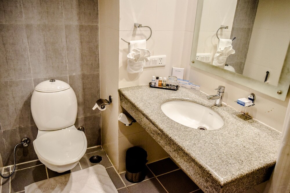 Прем-Нагар: V One Hotel - The Competent Palace