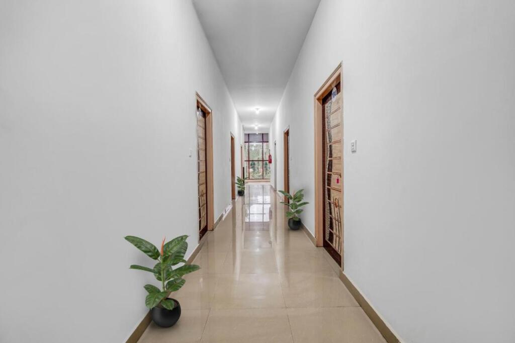 Бангалор: OYO Flagship 703044 Gn Nelli Rooms