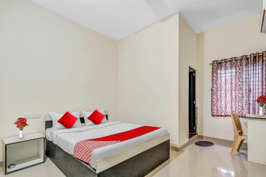 Бангалор: OYO Flagship 703044 Gn Nelli Rooms