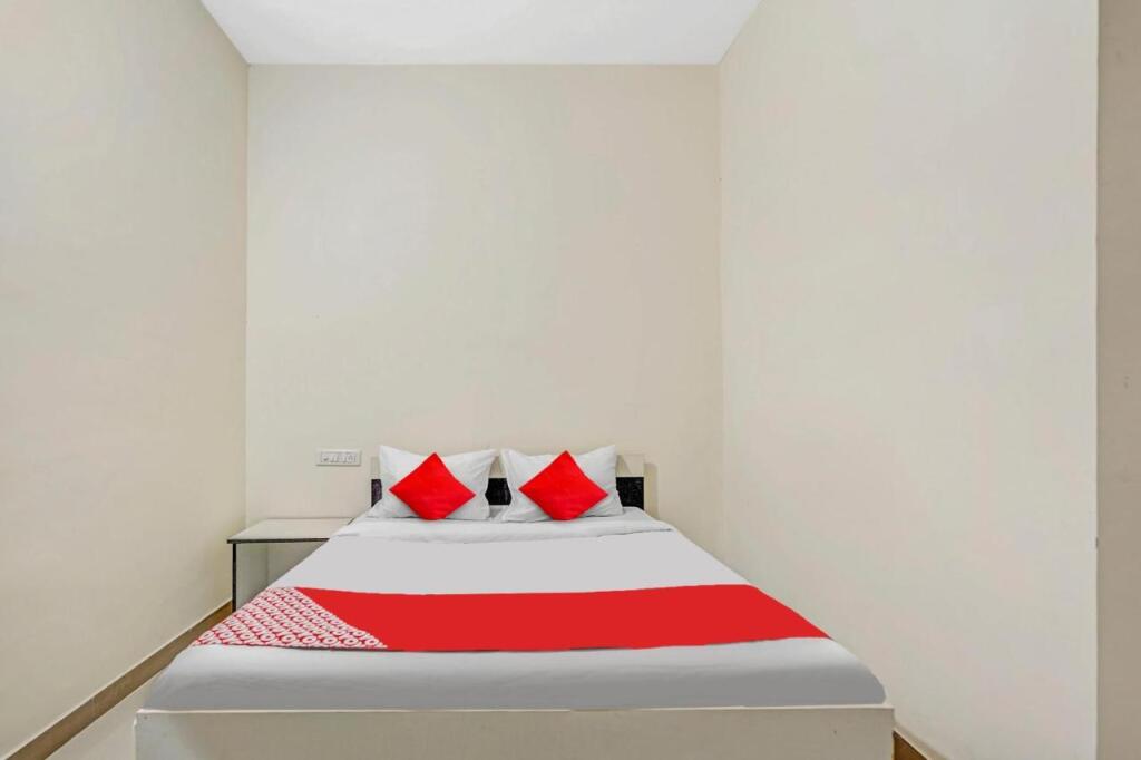 Бангалор: OYO Flagship 703044 Gn Nelli Rooms