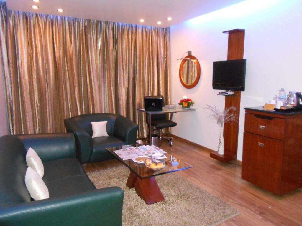 Бангалор: The Citrine Hotel - Seshadripuram