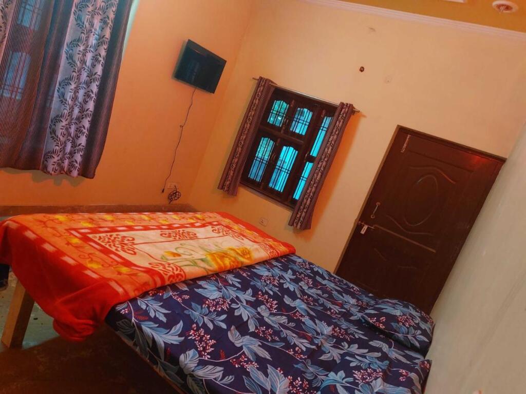 Фаридабад: OYO 88404 Golden Oyo Guest House