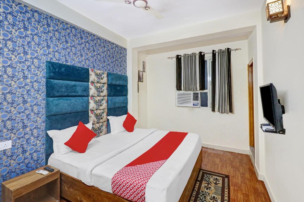 Фаридабад: OYO 80948 Hotel Atithi