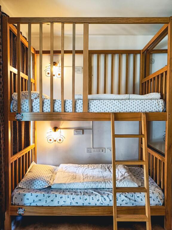 Бангалор: Hibernest Indiranagar