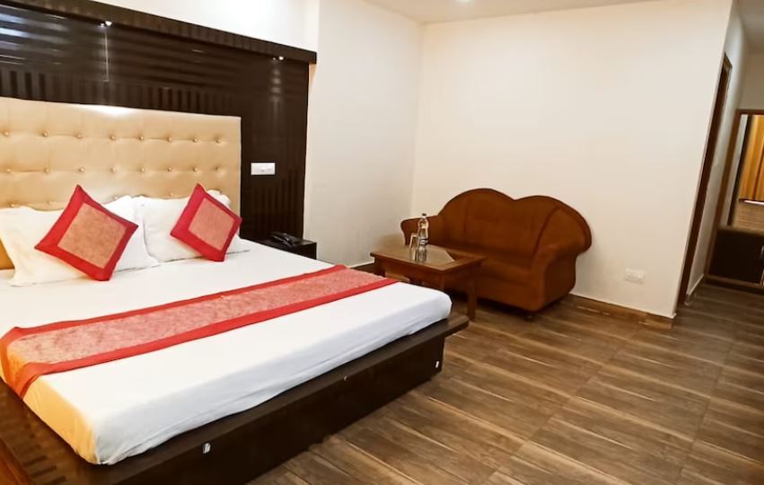 Дармсала: XooStays Amayra Inn Bhagsunag
