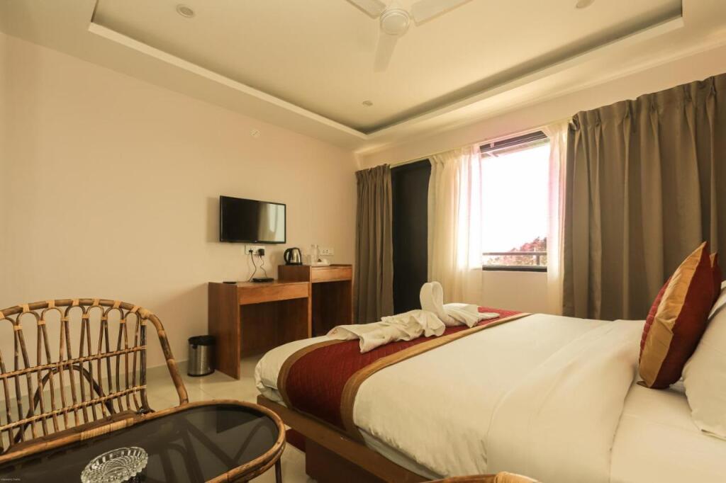 Дармсала: Hotel Buddha's Abode- Best Hotel in McleodGanj Main Market