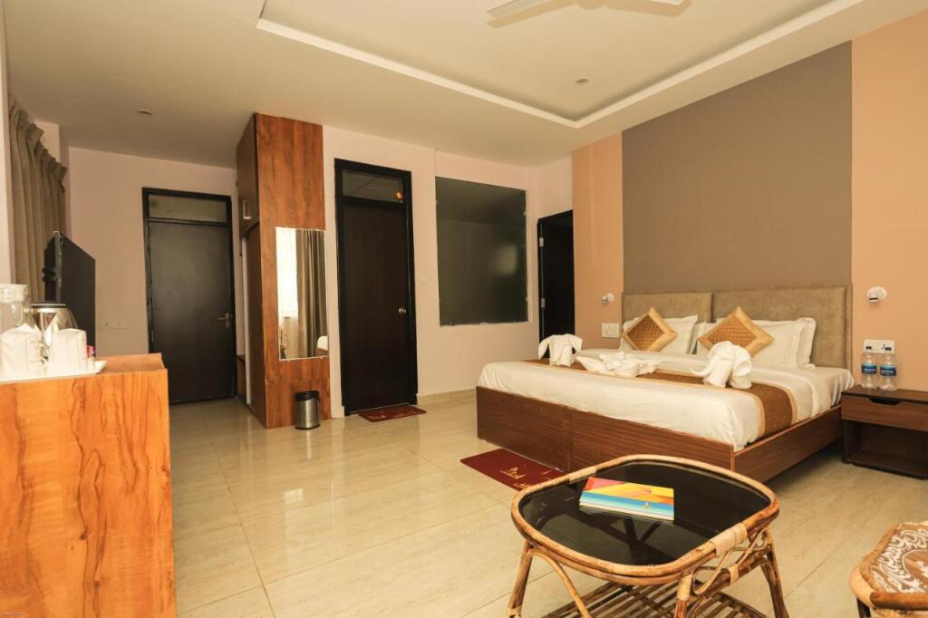 Дармсала: Hotel Buddha's Abode- Best Hotel in McleodGanj Main Market