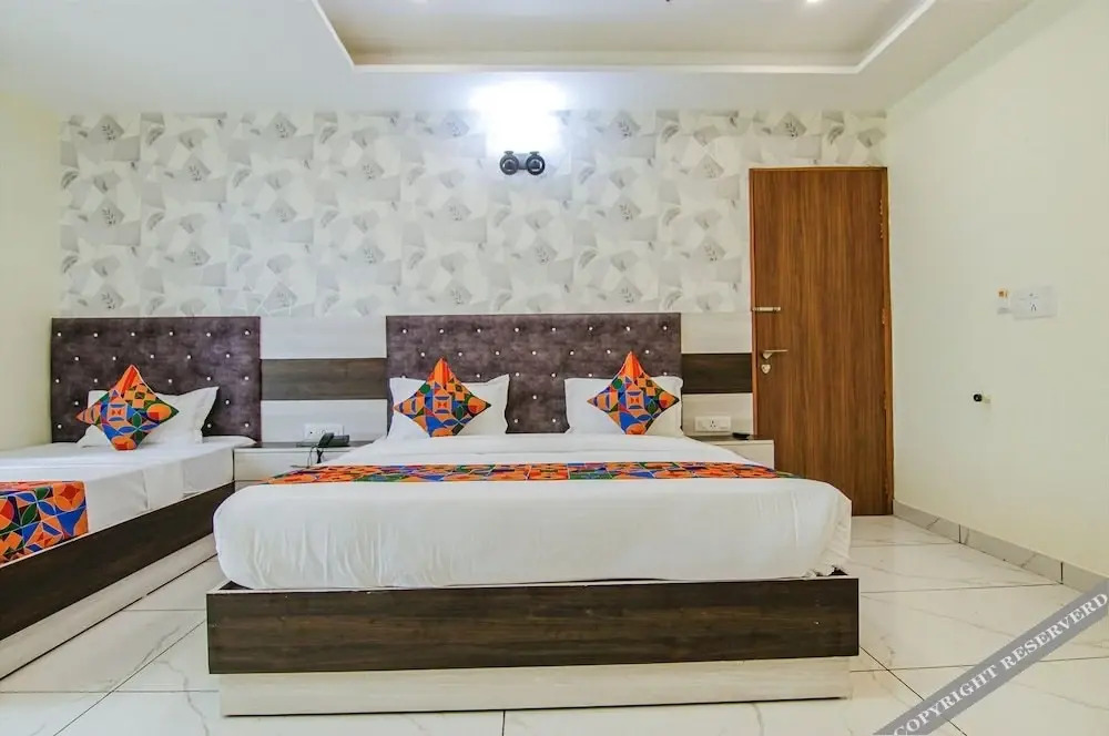 Чандигарх: Fabhotel Meridian Inn