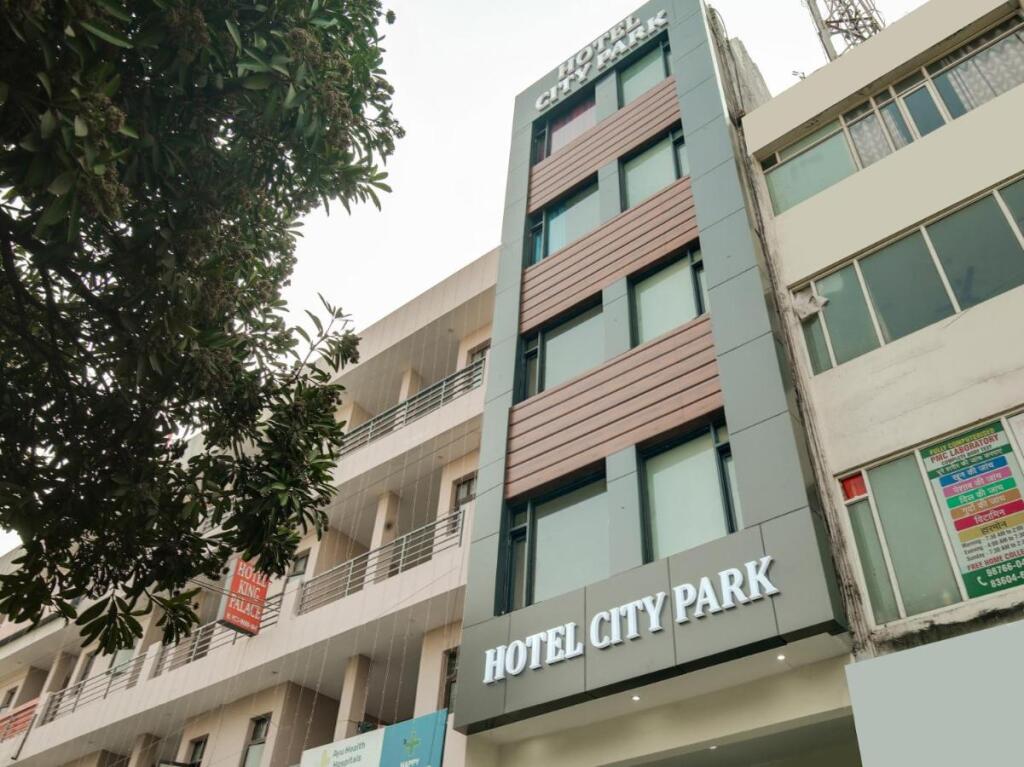 Мохали: OYO Flagship 804784 Hotel City Park
