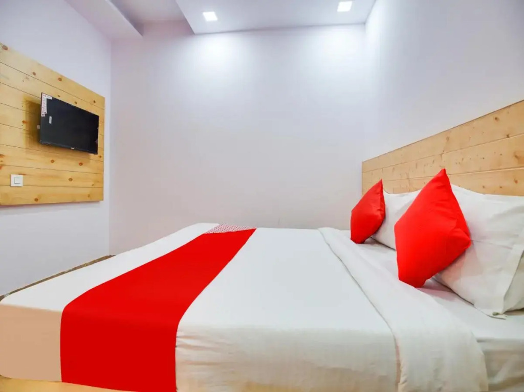 Мохали: OYO Flagship 807768 Hotel The King
