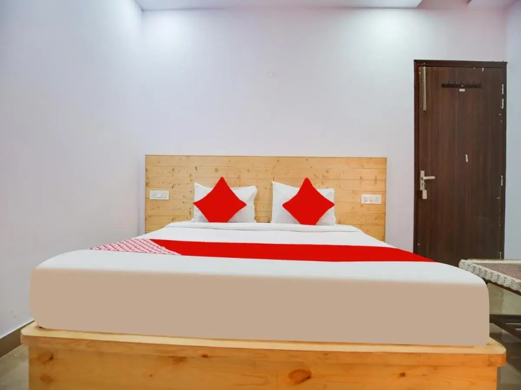 Мохали: OYO Flagship 807768 Hotel The King