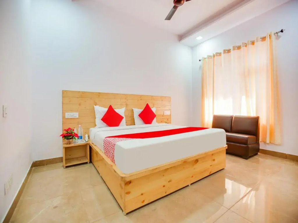 Мохали: OYO Flagship 807768 Hotel The King