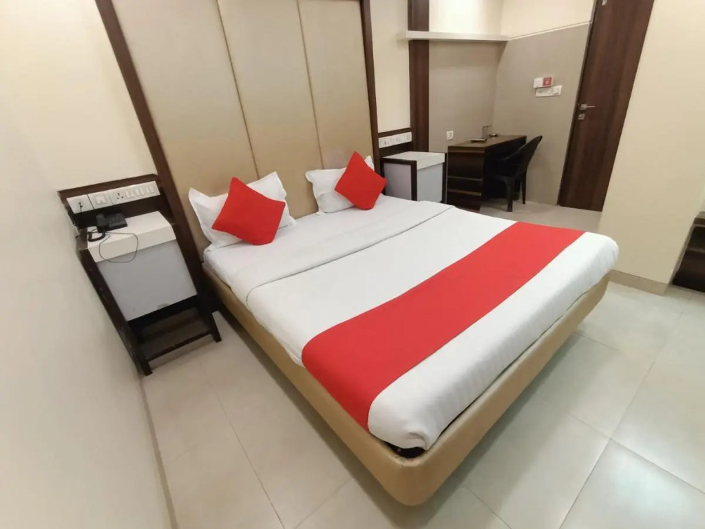 Панвель: Payal Hotel Panvel
