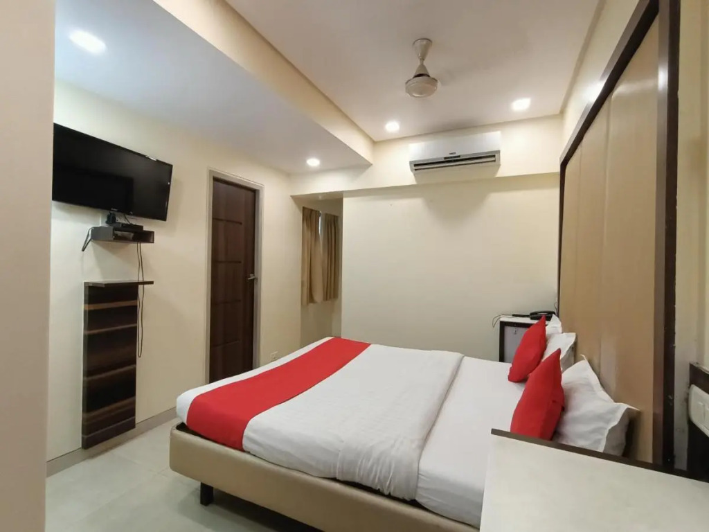 Панвель: Payal Hotel Panvel