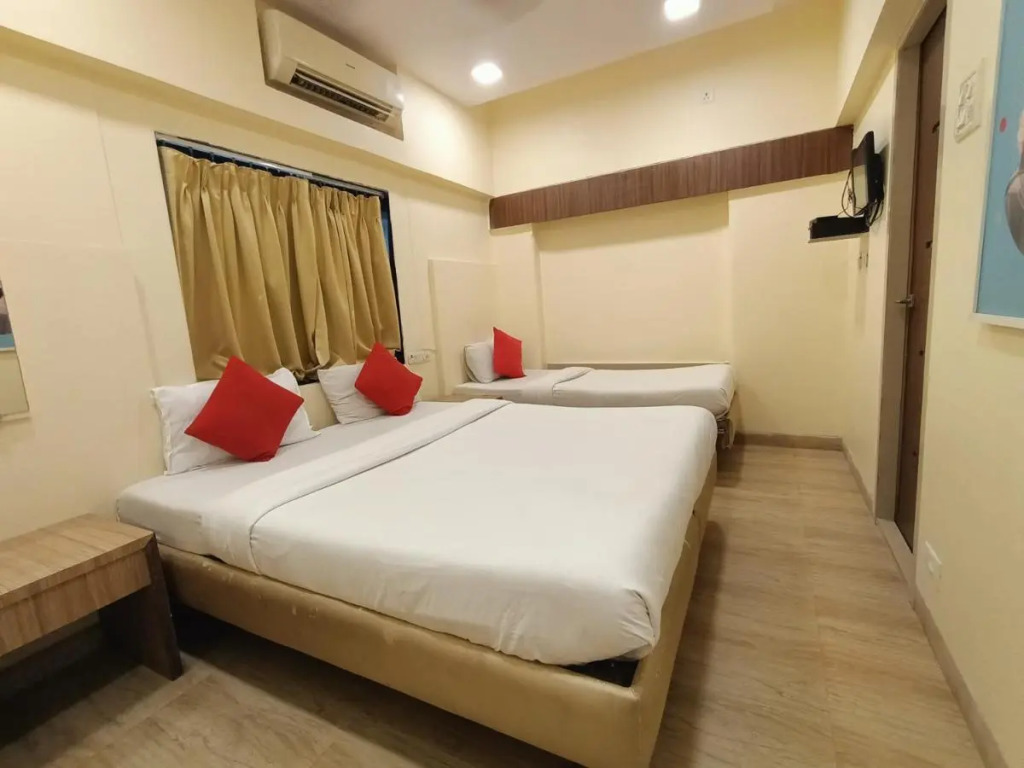 Панвель: Payal Hotel Panvel