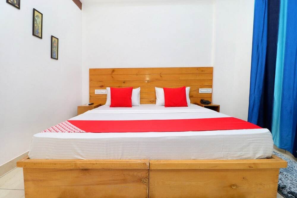 Мохали: Oyo 26606 Hotel R K Grand