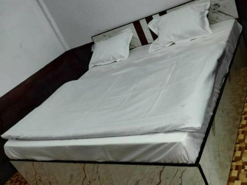 Garhmukteshwar: Spot On 92086 Hotel New Bright