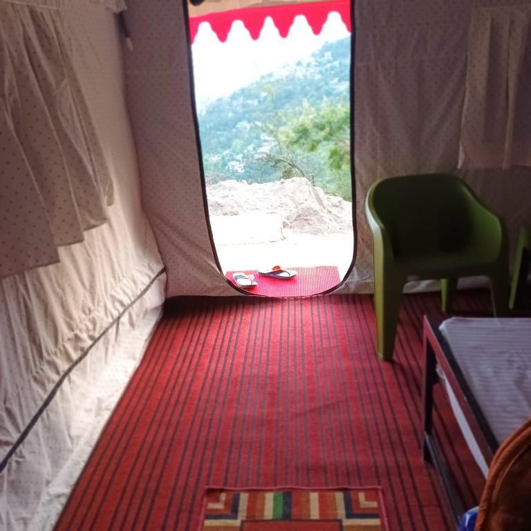 Дармсала: Jannat Hills - Camps Dhrarmshala