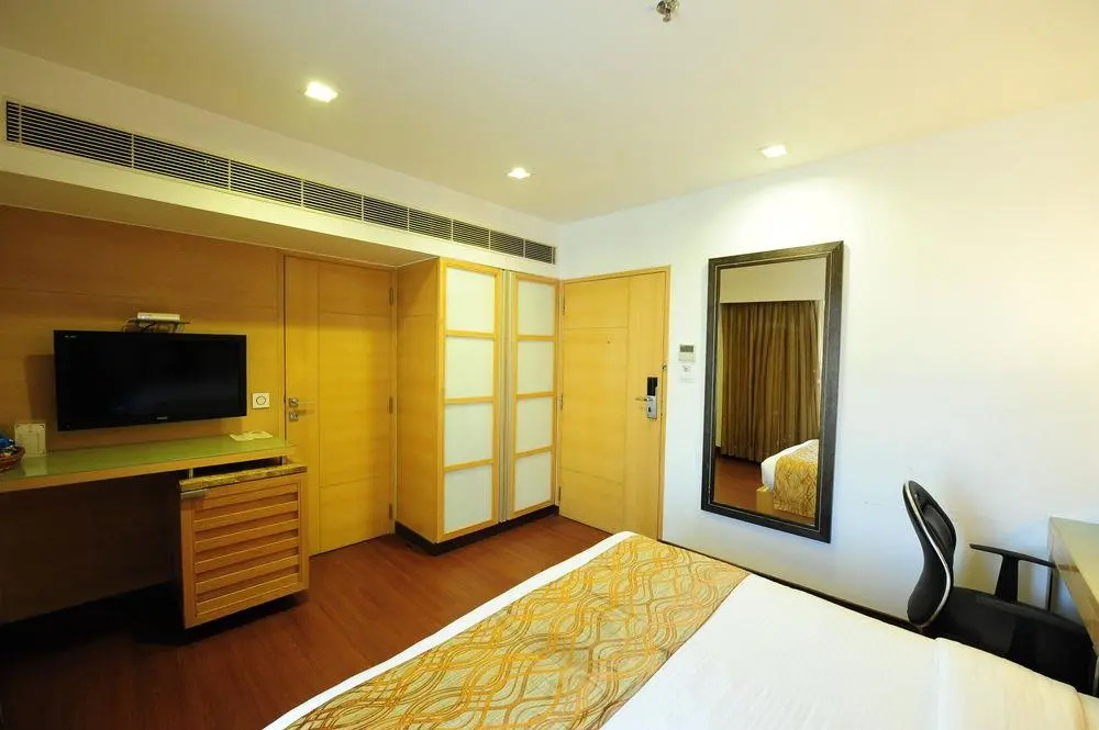 Ахмедабад: Comfort Inn Suba