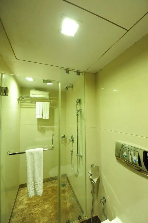 Ахмедабад: Comfort Inn Suba