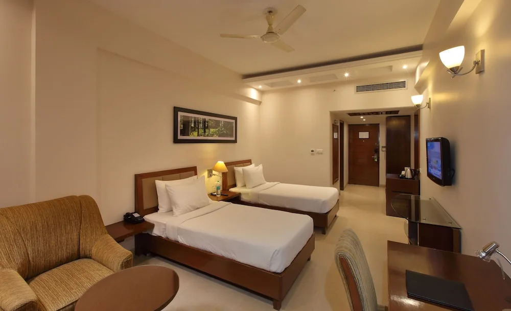 Бадди: Best Western Royal Park