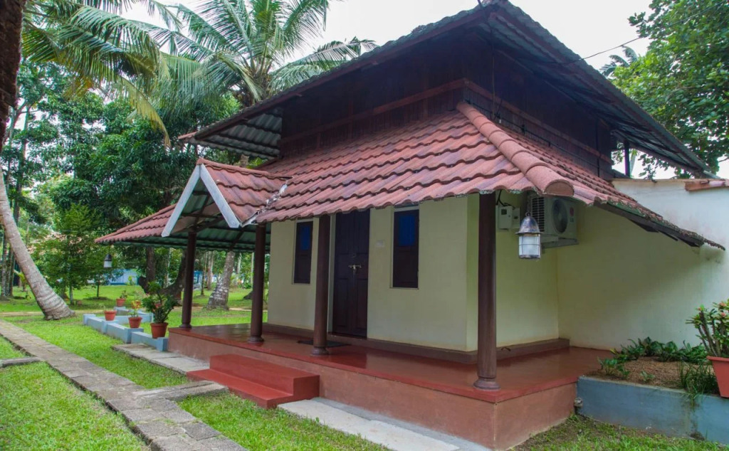 Чампакулам: Kurialacherry House